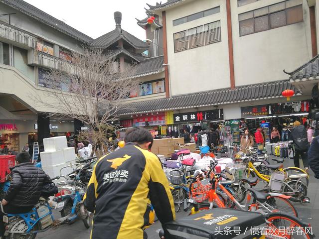 深圳东门步行街历史，它是深圳最大最繁华最古老的步行街