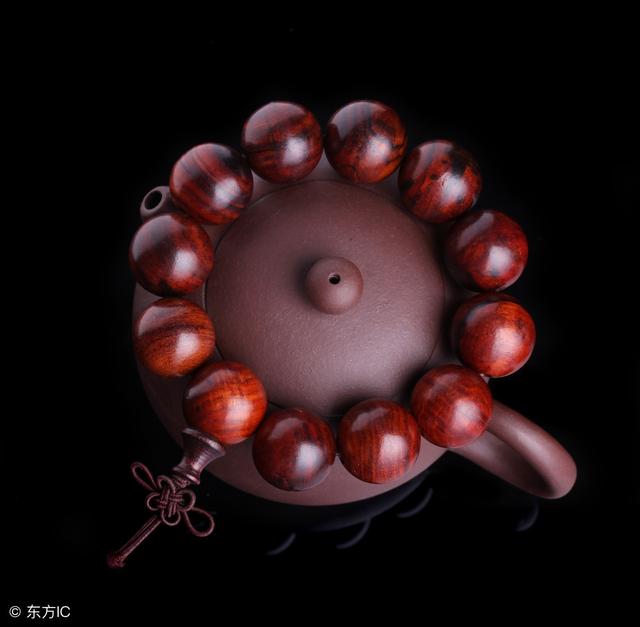 小叶紫檀怎么盘，小叶紫檀盘玩方法和技巧（高手如何盘玩小叶紫檀）