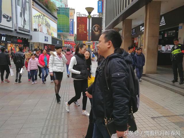 深圳东门步行街历史，它是深圳最大最繁华最古老的步行街