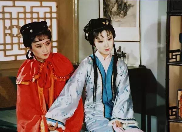 红楼梦里面的经典诗词，《红楼梦》里的经典唯美诗词