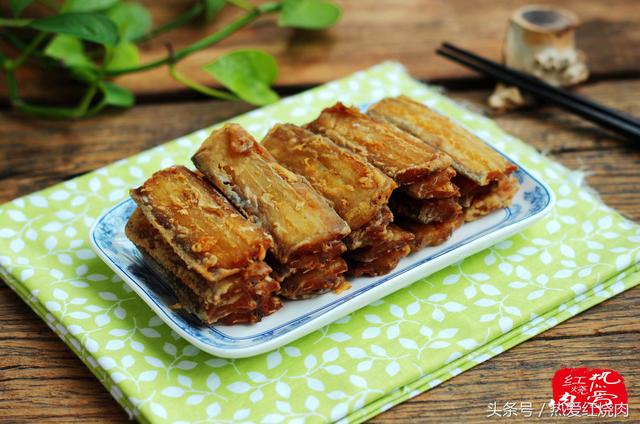 怎样炸带鱼好吃，油炸带鱼怎么做酥脆好吃