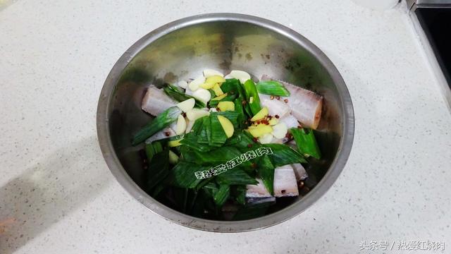 怎样炸带鱼好吃，油炸带鱼怎么做酥脆好吃