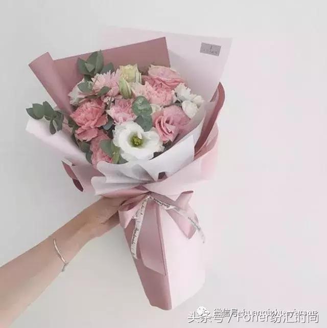 七夕送女朋友什么礼物好最有意义2018情人节送花攻略，比送玫瑰强一万倍~