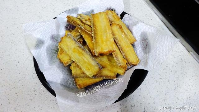 怎样炸带鱼好吃，油炸带鱼怎么做酥脆好吃