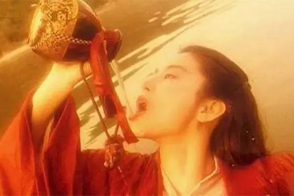 金庸笔下人物名字的含义，金庸人物姓名意义