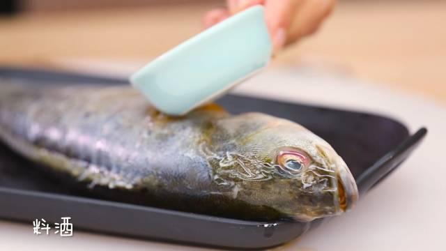 糖醋鱼怎么做好吃，怎么做糖醋鱼好吃又简单易学