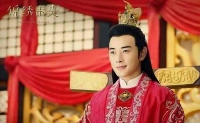 马天宇和杨洋合照，白发才是检验颜值的唯一标准
