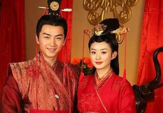 马天宇和杨洋合照，白发才是检验颜值的唯一标准