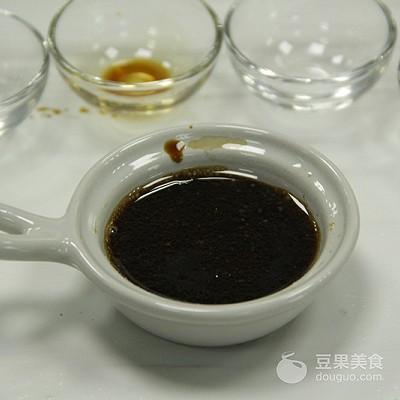 苦菊沙拉的做法，苦菊凉拌沙拉酱的做法（人像沙拉<创意菜>）