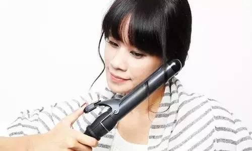 马尾怎么扎好看，高马尾编发怎么扎好看简单显发量（女神必备的一款高马尾）