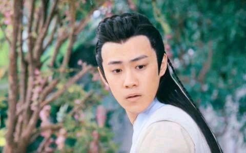 不知道错过了就无法回头，就再也回不了头