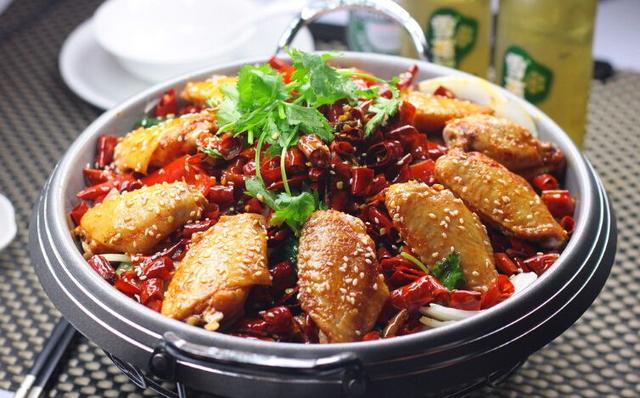 家常干锅菜谱，10道吃不腻的干锅做法