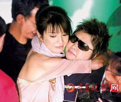 韩红谈赵薇拉赞助，一声“妈妈”真没有叫错