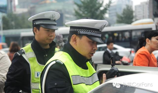 详细车辆年检流程，车辆年检过关攻略
