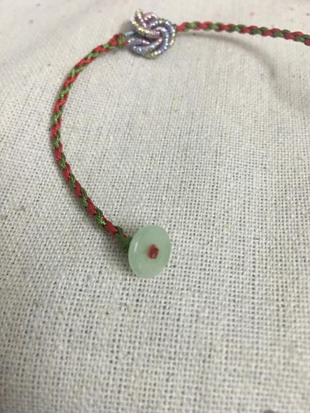 手绳莲花结的编织方法，详细的编织教程赶紧收藏