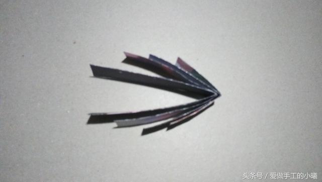 母亲节折纸礼物又简单又好看，简单又好看的母亲节折纸礼物（母亲节康乃馨怎么折简单又好看）