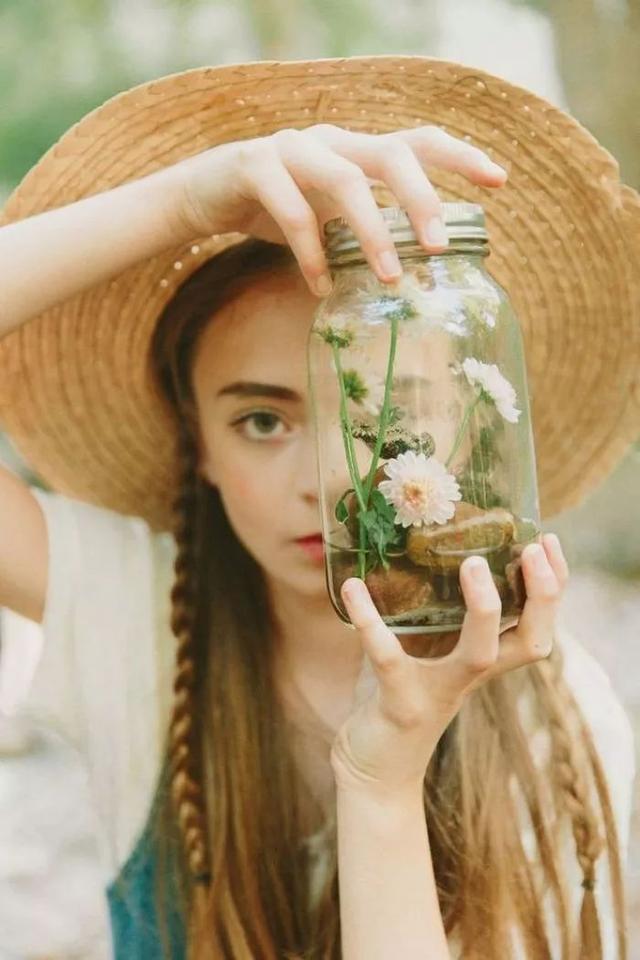 晚安美句180309：恋爱就像荡秋千，在快乐悲伤之间来回徘徊