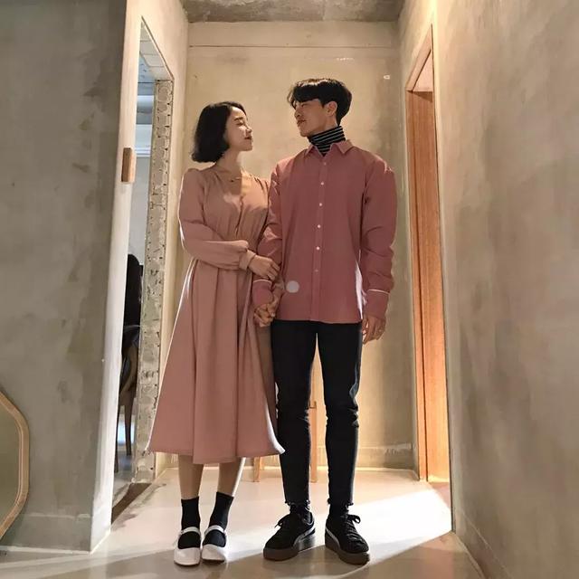 情侣装穿搭高级，暗色的情侣装高级冷艳感