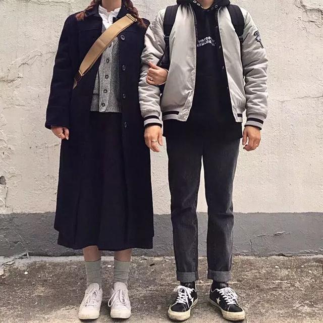 情侣装穿搭高级，暗色的情侣装高级冷艳感