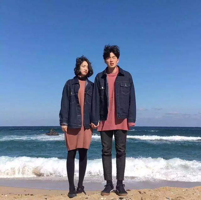情侣装穿搭高级，暗色的情侣装高级冷艳感