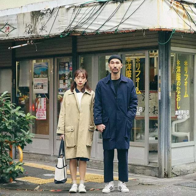 情侣装穿搭高级，暗色的情侣装高级冷艳感