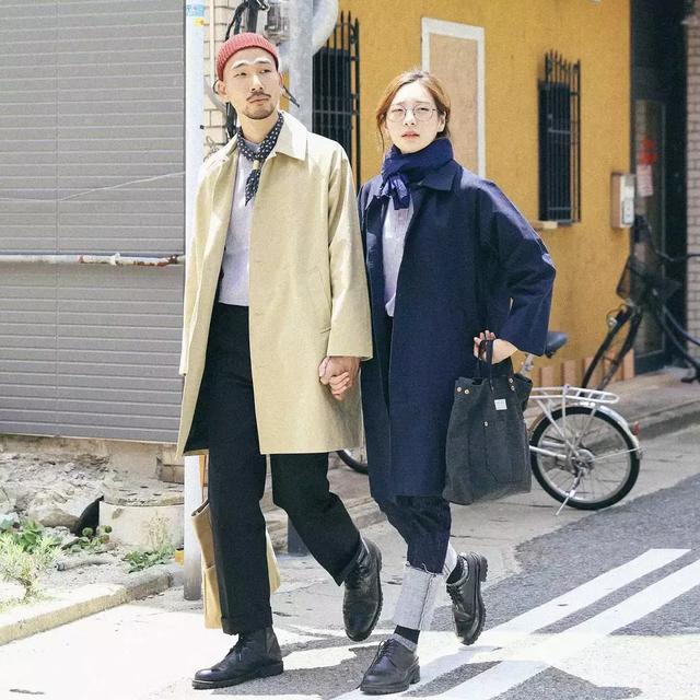 情侣装穿搭高级，暗色的情侣装高级冷艳感