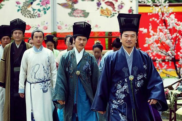 明朝服饰特点是什么，带着一种典型的文化行为