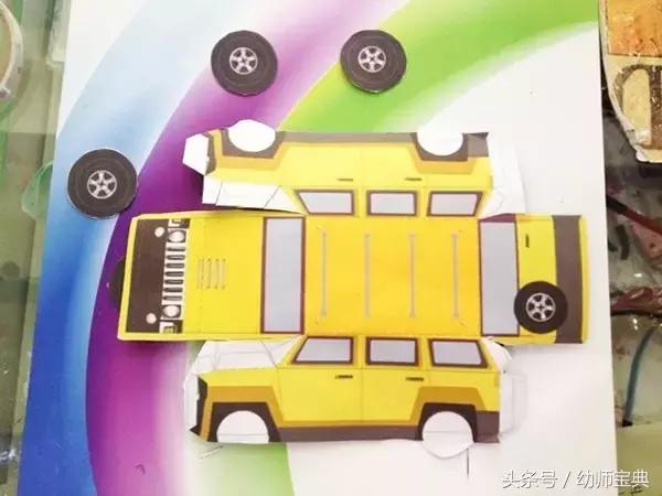 幼儿园最简单又好看的手工，一件漂亮的迷你衣服