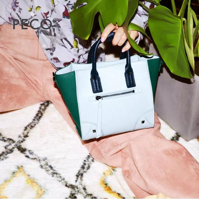 包包什么颜色好看，包包什么颜色百搭还四季都可以背（适合秋天的四只包包来啦）