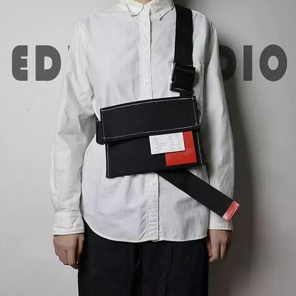 包包什么颜色好看，包包什么颜色百搭还四季都可以背（适合秋天的四只包包来啦）