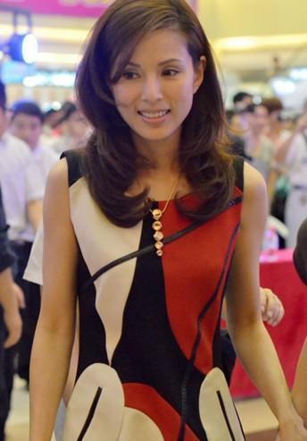 张学友的老婆是谁，张学友妻子罗美薇个人资料（“60分老公”张学友和妻子罗美薇的满分爱情故事）