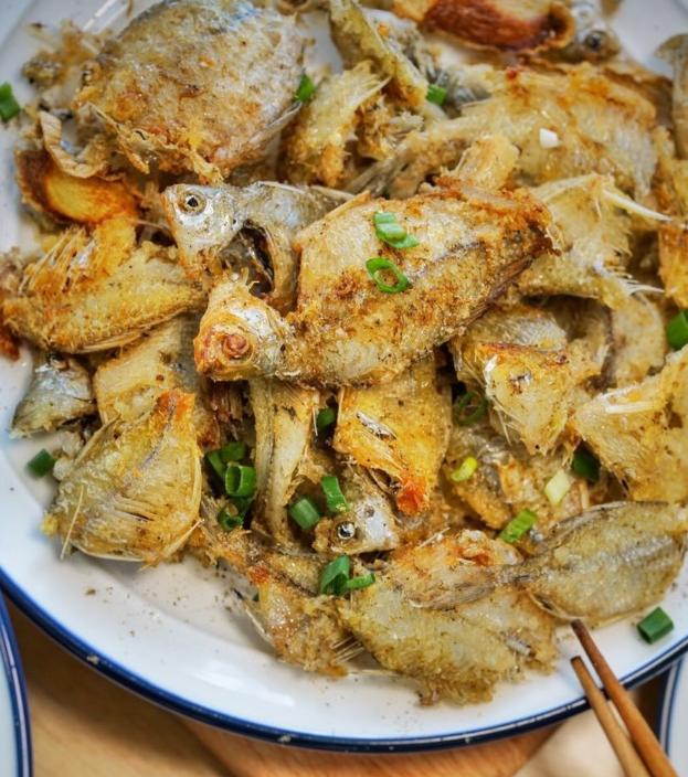 湖州必打卡美食，小吃一条街 衣裳街美食汇