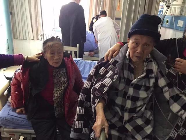 老一辈令人动容的爱情故事，8旬老夫妻爱情最美的样子