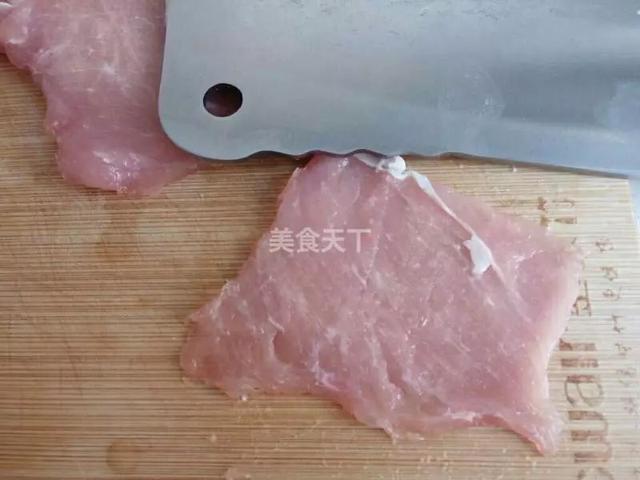 锅包肉的汁怎么调，锅包肉的家常调汁（厨师长教你做锅包肉）