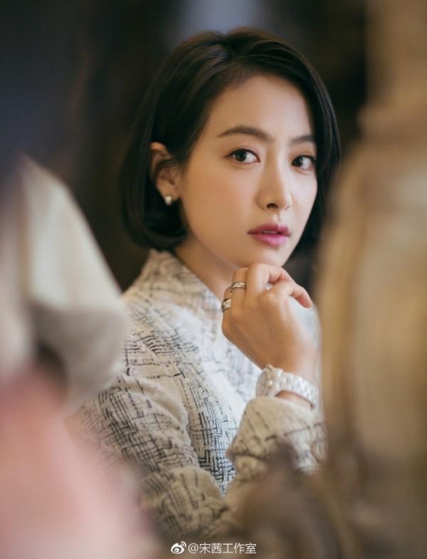 赵丽颖同款的短发侧边麻花辫，教你甜美教你萌之赵丽颖同款“杨桃辫”