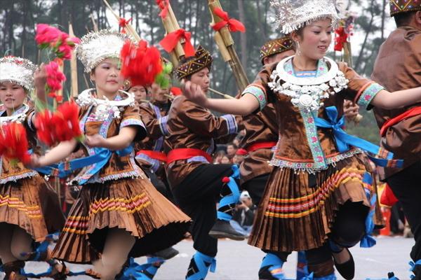 苗族有什么节日，苗族著名的节日有哪些（黔东南有这些隆重的节日）