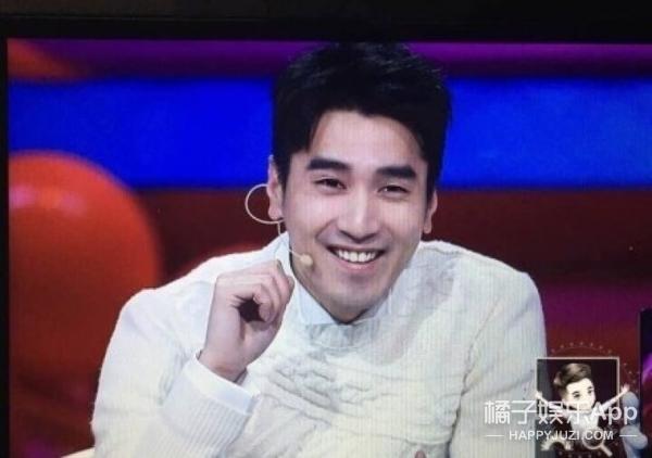 杨幂与赵又廷深情互吻，赵又廷评价与杨幂拍吻戏口感