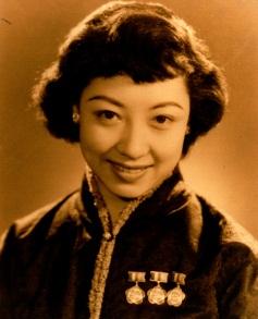 杜近芳现代京剧艺术欣赏，杜近芳“十大名剧”掠影