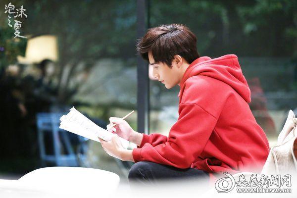 泡沫之夏电视剧黄圣池唱过的歌，黄圣池泡沫之夏迎大结局