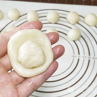 正宗云南鲜花饼的做法，玫瑰鲜花饼的做法