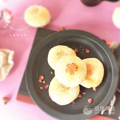正宗云南鲜花饼的做法，玫瑰鲜花饼的做法