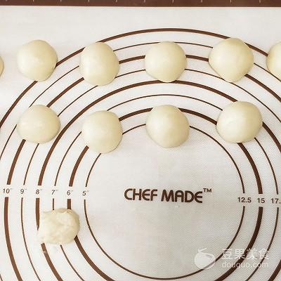 正宗云南鲜花饼的做法，玫瑰鲜花饼的做法