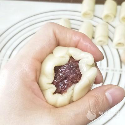 正宗云南鲜花饼的做法，玫瑰鲜花饼的做法