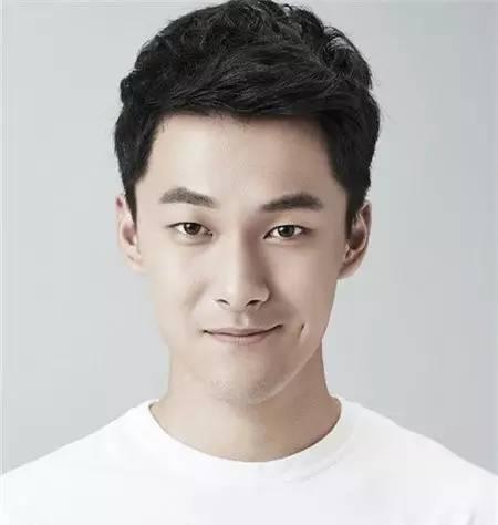 最好的我们陈雪君，最好的我们里陈雪君是谁演的（她是最好的我们里的陈雪君）