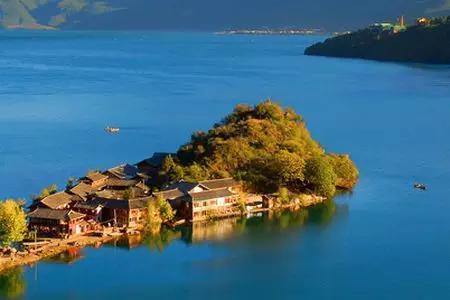 丽江怎么去泸沽湖，丽江市区到泸沽湖仅需2.5小时（丽江到泸沽湖怎么走最划算）