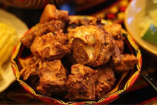 丽江怎么去泸沽湖，丽江市区到泸沽湖仅需2.5小时（丽江到泸沽湖怎么走最划算）