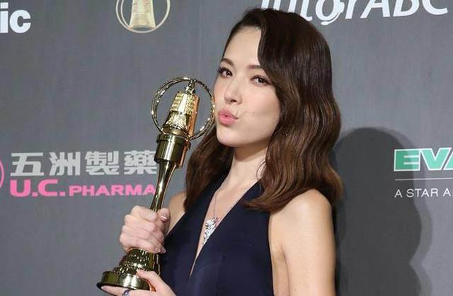 许玮甯年轻时有多美，网全看傻：差别在哪