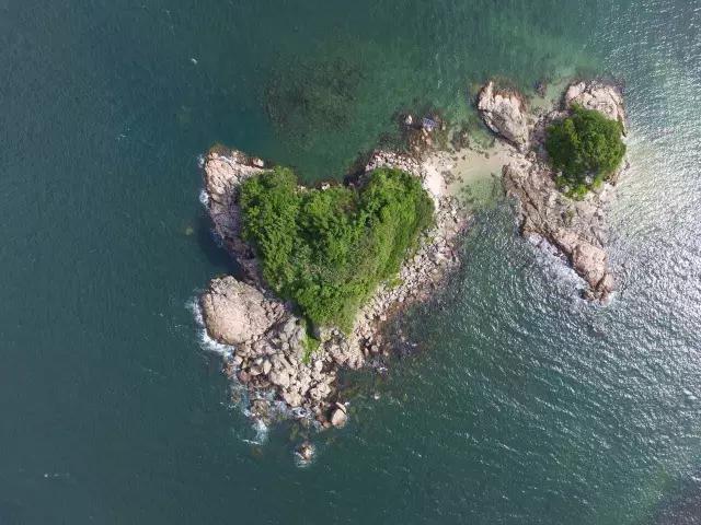 美丽小岛人间仙境，天然心形小岛惊现深圳