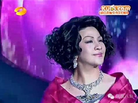 大张伟模仿胡彦斌，贾玲扮刘欢大张伟唱蔡琴