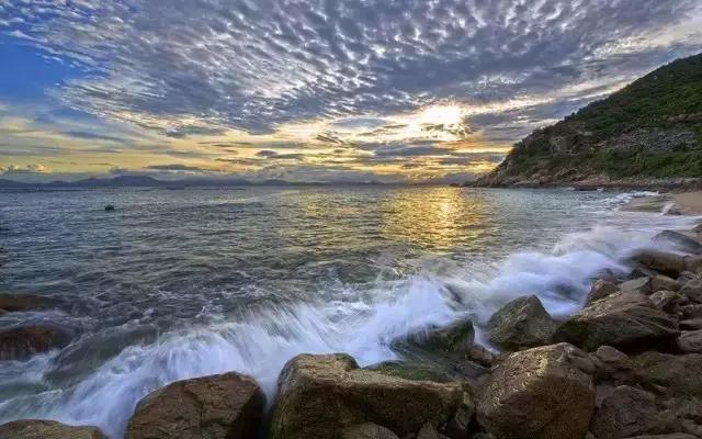 美丽小岛人间仙境，天然心形小岛惊现深圳